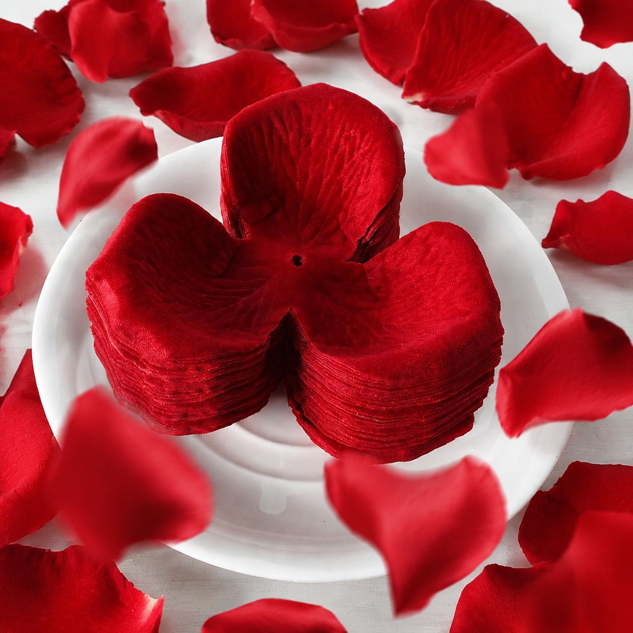 High Quality Velvet Rose Petals Artificial Flowers Petals Rose Petals Artificial Wedding Decoration & Supplies